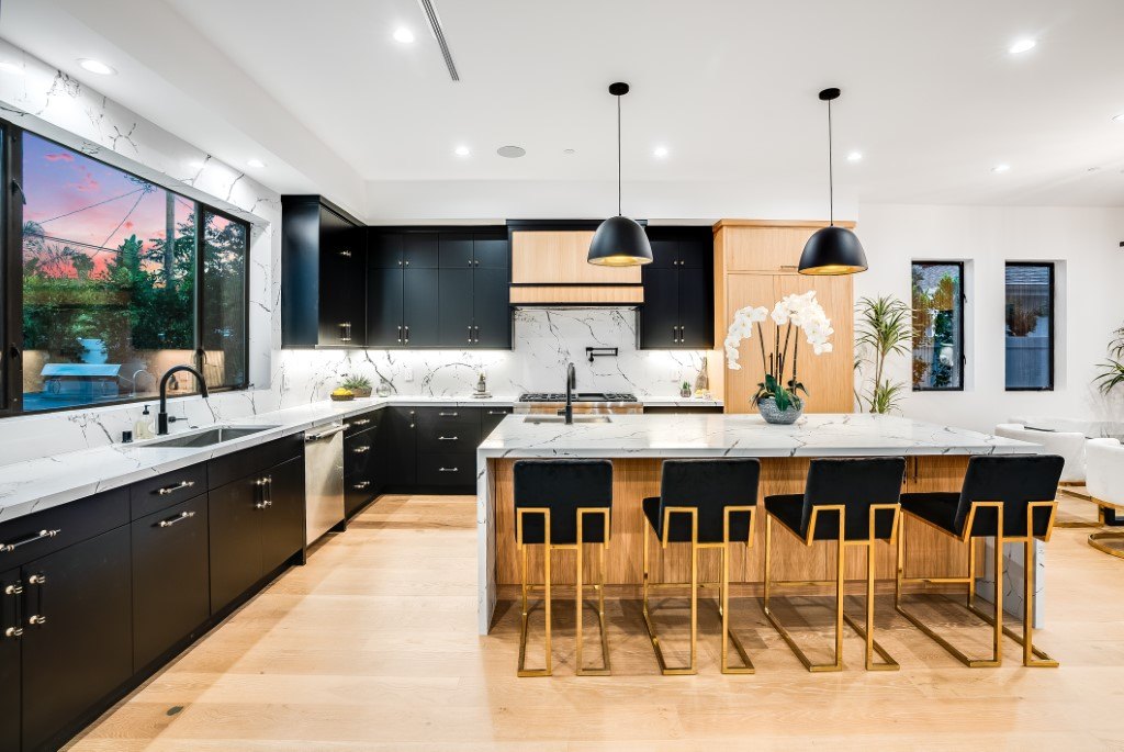 Luxury Home Builders custom home custom kitchen, Katherine project