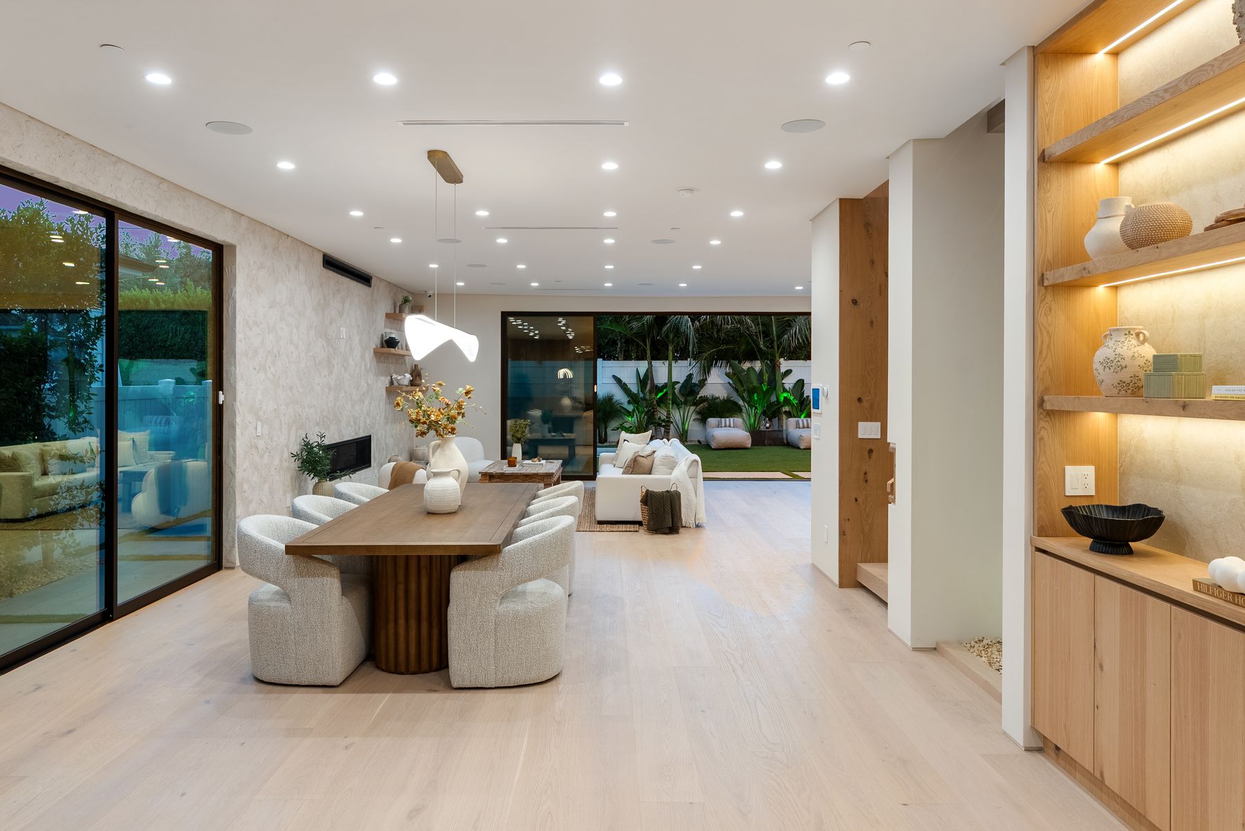 Luxury Home Builders custom home dining area with sculptural table